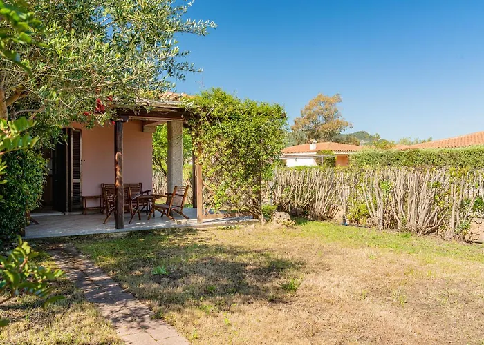 Trilocale Le Canne 4 Posti Letto Con Giardino E Posto Auto Privato San Teodoro (Sardinia)