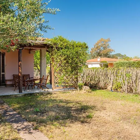 Trilocale Le Canne 4 Posti Letto Con Giardino E Posto Auto Privato 산테오도로