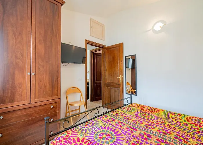Trilocale Le Canne 4 Posti Letto Con Giardino E Posto Auto Privato